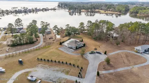137 Ocracoke Drive Oriental NC 28571