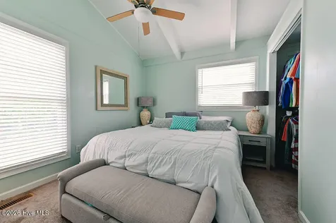706 W 3rd Street Kill Devil Hills NC 27948