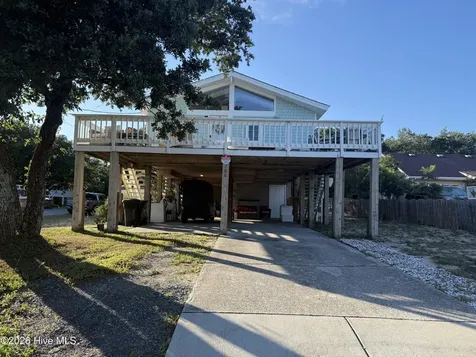706 W 3rd Street Kill Devil Hills NC 27948