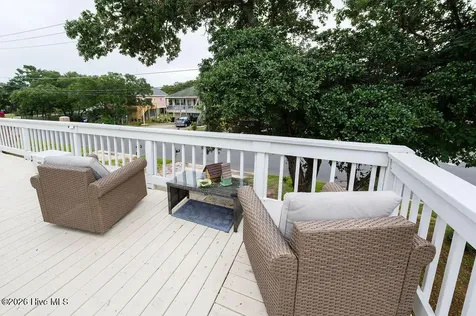 706 W 3rd Street Kill Devil Hills NC 27948