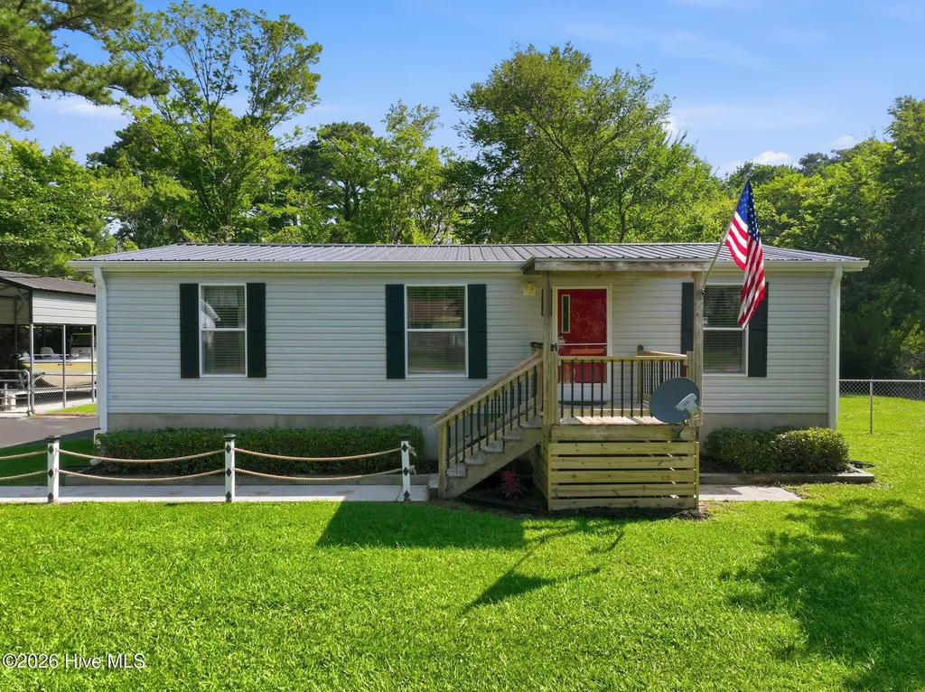 144 Ruth Lane Beaufort NC 28516
