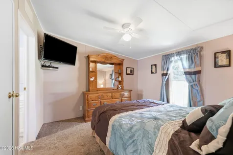 144 Ruth Lane Beaufort NC 28516