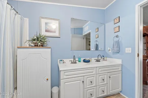 144 Ruth Lane Beaufort NC 28516