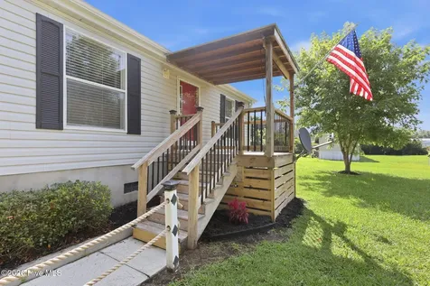144 Ruth Lane Beaufort NC 28516