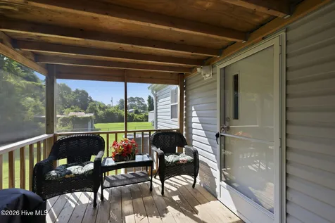 144 Ruth Lane Beaufort NC 28516