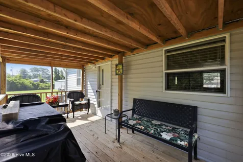 144 Ruth Lane Beaufort NC 28516