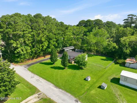 144 Ruth Lane Beaufort NC 28516