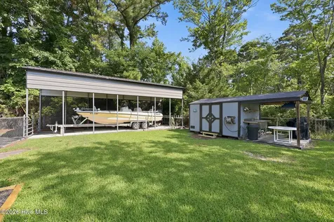 144 Ruth Lane Beaufort NC 28516