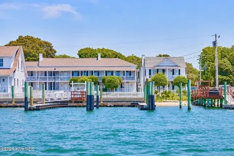 125 Front Street Beaufort NC 28516