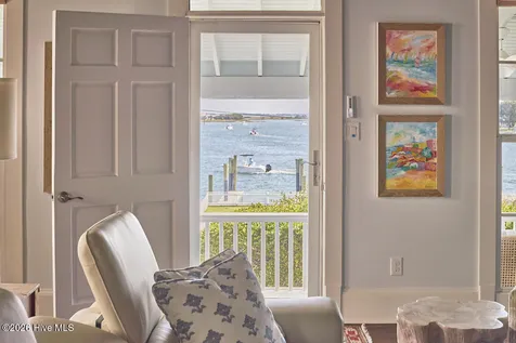 125 Front Street Beaufort NC 28516
