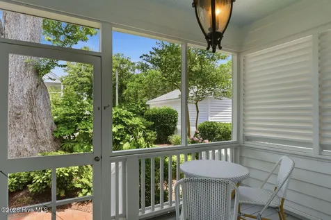 125 Front Street Beaufort NC 28516