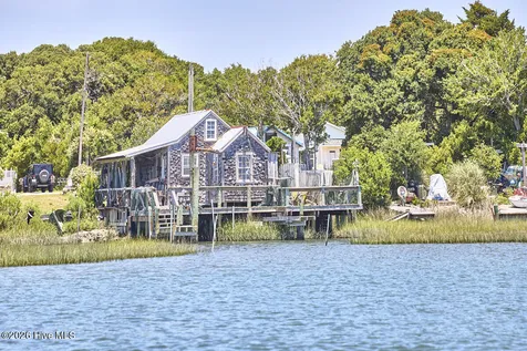125 Front Street Beaufort NC 28516