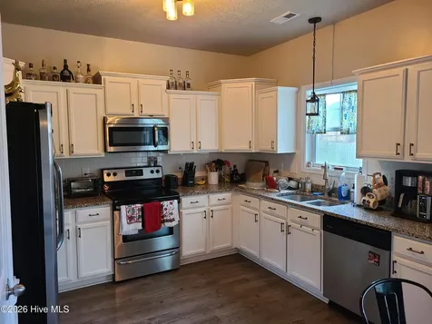 183 Pamlico Drive Holly Ridge NC 28445