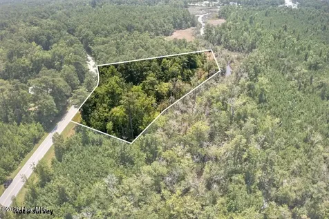4915 Merrimon Road Beaufort NC 28516