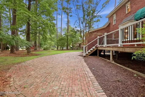 121 S Reed Drive Washington NC 27889