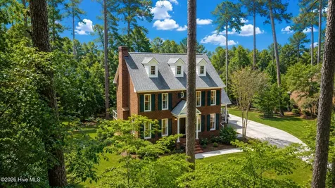 121 S Reed Drive Washington NC 27889