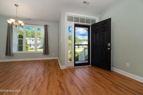 1211 Strange Court Morehead City NC 28557