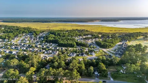 1211 Strange Court Morehead City NC 28557