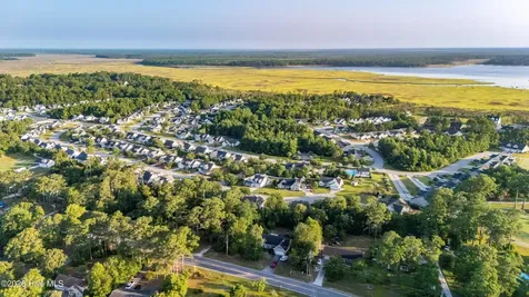 1211 Strange Court Morehead City NC 28557