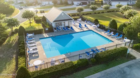 1211 Strange Court Morehead City NC 28557