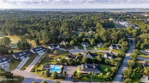 1211 Strange Court Morehead City NC 28557