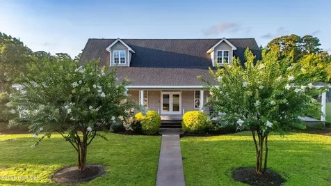 1211 Strange Court Morehead City NC 28557