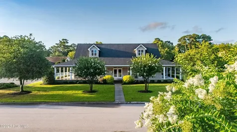 1211 Strange Court Morehead City NC 28557