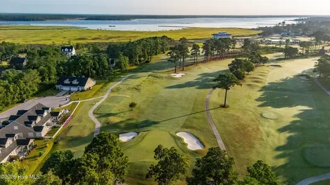 1211 Strange Court Morehead City NC 28557