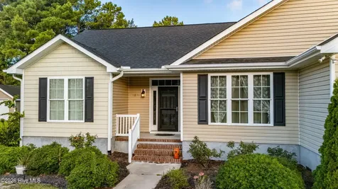 1211 Strange Court Morehead City NC 28557