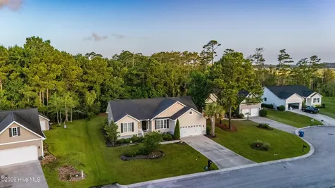 1211 Strange Court Morehead City NC 28557
