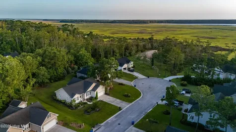 1211 Strange Court Morehead City NC 28557
