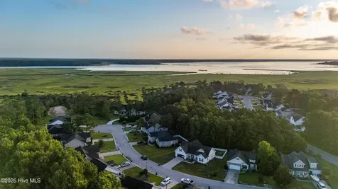 1211 Strange Court Morehead City NC 28557