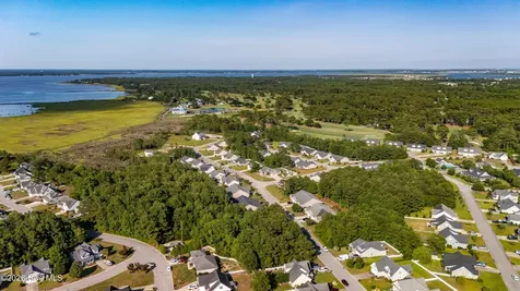 1211 Strange Court Morehead City NC 28557