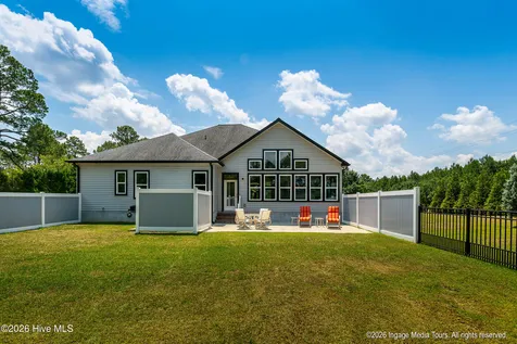 3811 Lockhaven Lane Grimesland NC 27837
