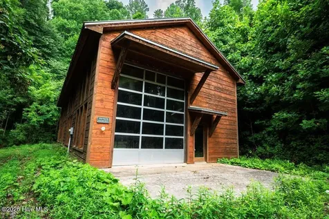 235 Rios Drive Bryson City NC 28713