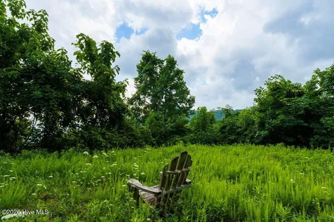 235 Rios Drive Bryson City NC 28713