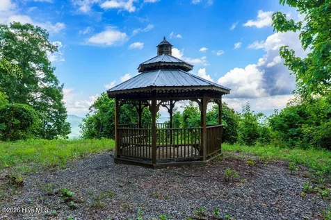 235 Rios Drive Bryson City NC 28713
