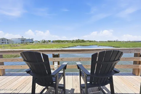 602 W Fort Macon Road Atlantic Beach NC 28512