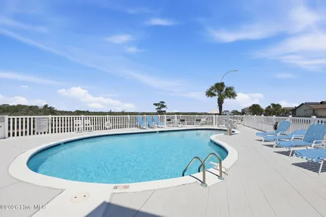 602 W Fort Macon Road Atlantic Beach NC 28512