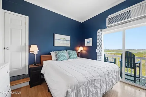 602 W Fort Macon Road Atlantic Beach NC 28512