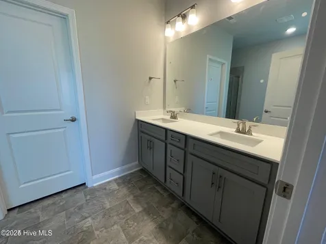 114 Seashore Street Grimesland NC 27837