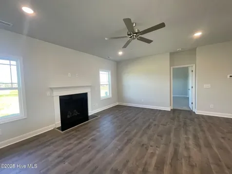 114 Seashore Street Grimesland NC 27837
