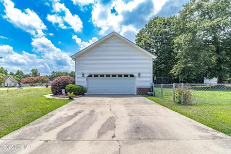 217 Koufax Drive Pikeville NC 27863