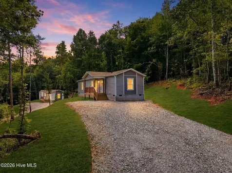 285 Loganberry Lane Hayesville NC 28904