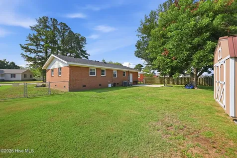 4114 Edgewood Drive Ayden NC 28513