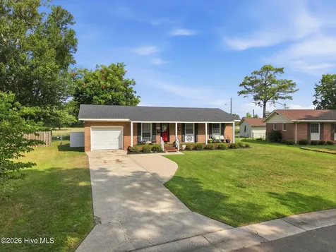 4114 Edgewood Drive Ayden NC 28513