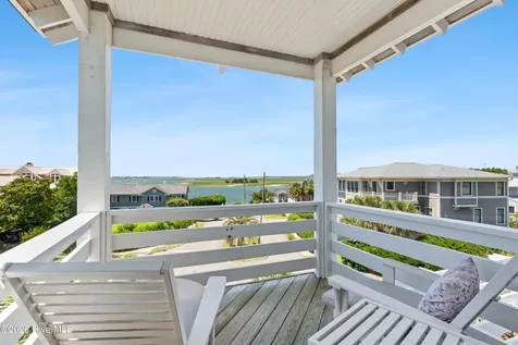 202 Live Oak Drive Wrightsville Beach NC 28480
