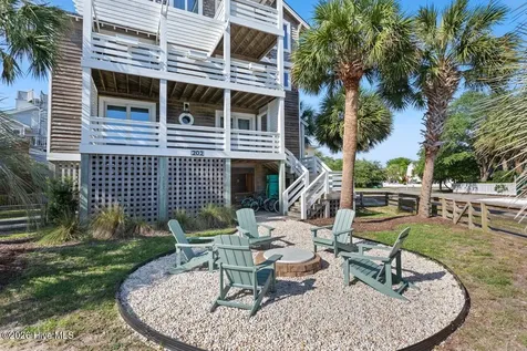 202 Live Oak Drive Wrightsville Beach NC 28480