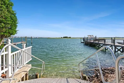 202 Live Oak Drive Wrightsville Beach NC 28480
