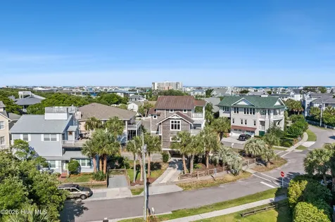 202 Live Oak Drive Wrightsville Beach NC 28480
